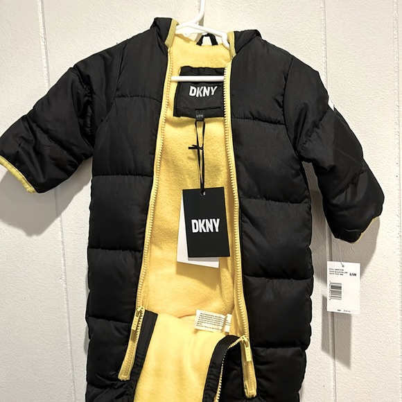 NWT DKNY $85 Zip Up Black Yellow Hooded Puffer Snowsuit NEW - Picture 4 of 9